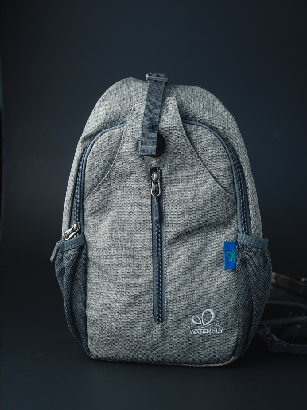 •LIKE NEW• Grey Everyday Sling Backpack
